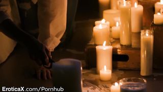 Мона Валес и Чед Уайт занимаются нежным сексом при свечах в гостинице