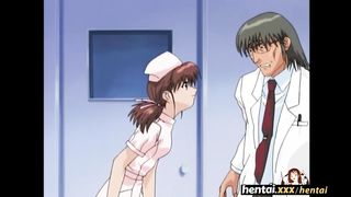 Медсестра сосёт хуй врача, сидящего на унитазе