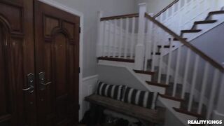 Негритянка Элси снимает любительский ХХХ контент со своим приятелем