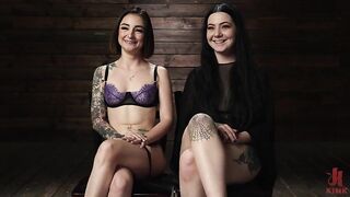 Две лесби БДСМщицы Лили Тот и Стиви Мун наслаждаются фистингом анала