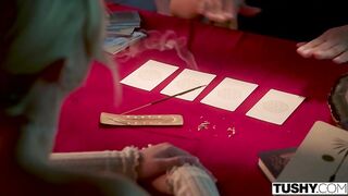 Таролог нагадала блондинке Бритт Блэр встречу с анальной секс машиной