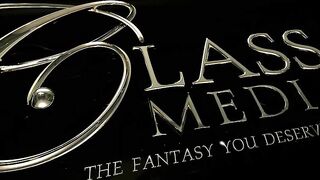 Молоденькая развраница Лиз Оушен порадовала доброго дедушку сексом