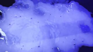 Щупальца монстра глубоко прощупали все дырки наркоманки Вероники Леал