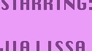 Попочка безумной ученой Джии Лисса встретилась с тентаклями ее творения