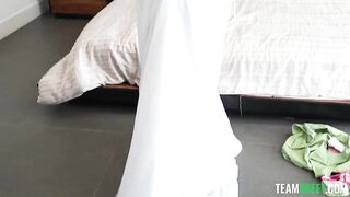 Няня Джилл Кэссиди трахается с боссом в свадебном платье его женушки