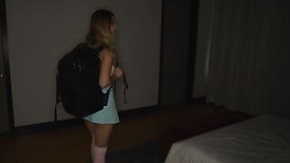 Студентка Молли Литл прогуливает пары ради крутой ебли с бойфрендом