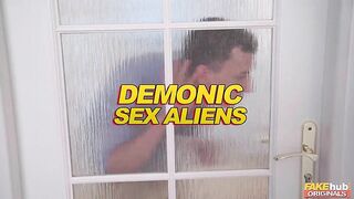 Смельчак Чарли Дин встретил большим хуем грудастую инопланетную демоншу