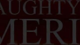 Зрелый мужик намазал маслом и поджарил на члене дочку соседа Софию Бернс