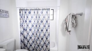 Блондинка Хлоя Роуз устроила дикое родео на члене хахаля Чарльза Дера