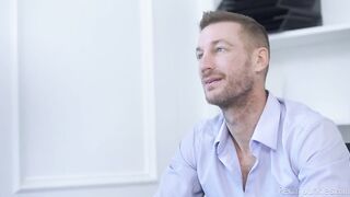 Рогоносец муж разрешил любимой жене Анне Клэр Клаудс потрахаться с боссом