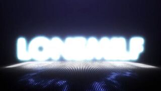 Одинокая милфа Хайли Уинтерс дрочит вибратором перед обалдевшим соседом