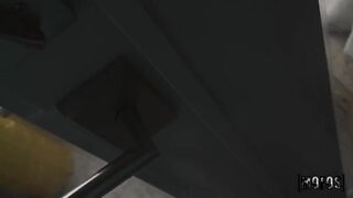 Мелкая Эмма Багг исполнила любовный танец на большом члене ДжейМака