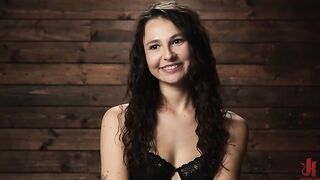 Мученица Лиз Джордан испытала невероятный оргазм в финале БДСМ сессии