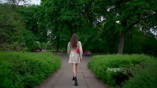 Сексуальная украинская модель Hegre Даша М проводит день в родном Киеве