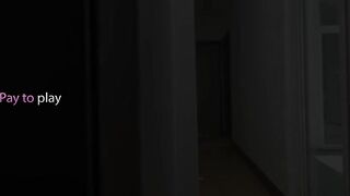 Богатый мужчина платит за игру с киской элитной проститутки Мины Люкс