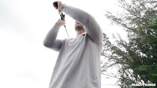 Рыбак ДжейМак поймал грудастую красотку Джулз Готти на большую удочку