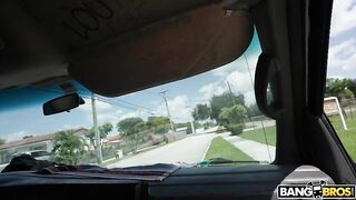 Извращенец Джонни Лав заплатил за секс в автобусе незнакомке Луне Люкс