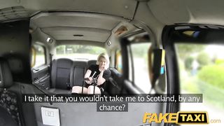 Таксист избавляет от недоёба шотландскую плоскодонку твердым хуем