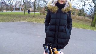 Чешский пикапер заплатил 300 евро Еве Элфи за минет на лавке в парке