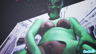Модель в костюме пришельца мастурбирует бритую киску и кончает