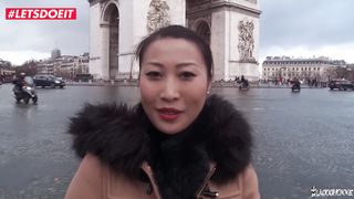 Грудастая туристка из Китая соглашается на съемки в анальном порно