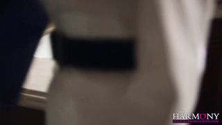 Дрочит пизду в трусиках на  еблю рабыни азиатки и страпонессы