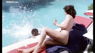 Подборка секса и обнаженных сцен из старых итальянских комедий