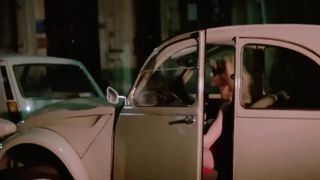 Винтажный порно фильм 80-х годов с групповухами и лесбийским сексом