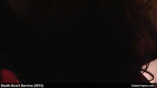 Секс и обнаженка с Ашли Линн Капуто и Лиза Мари Карт в «Смертельный эскорт-сервис»