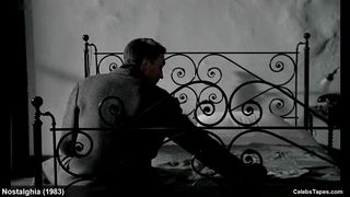 Домициана Джордано показала большие сиськи в фильме «Ностальгия»