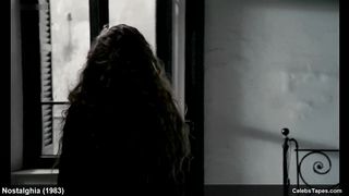 Домициана Джордано показала большие сиськи в фильме «Ностальгия»
