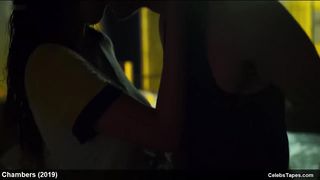 Лиллия Райд и Сиван Алира Роуз в горячих сценах из сериала «Покои»