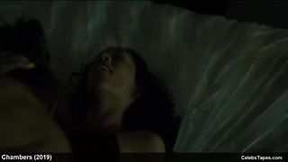 Лиллия Райд и Сиван Алира Роуз в горячих сценах из сериала «Покои»