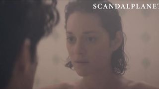 Подборка обнаженных сцен и секса с Марион Котийяр из её фильмов