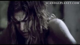 Подборка секс сцен и обнаженки с Лейк Белл из фильмов с ней