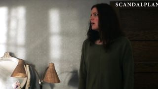 Белла Торн в сексуальной сцене из фильма «Ремнант: Все еще вижу тебя»