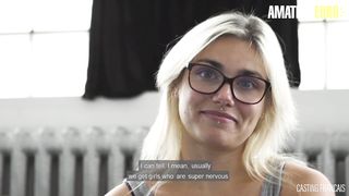 Жопастая блондинка в очках оттрахана качком на порно пробах